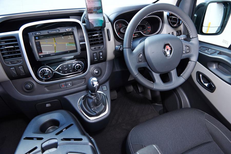 Торпедо Renault Trafic Formula Edition 2019 года  (AU) (фото 22 из 24)